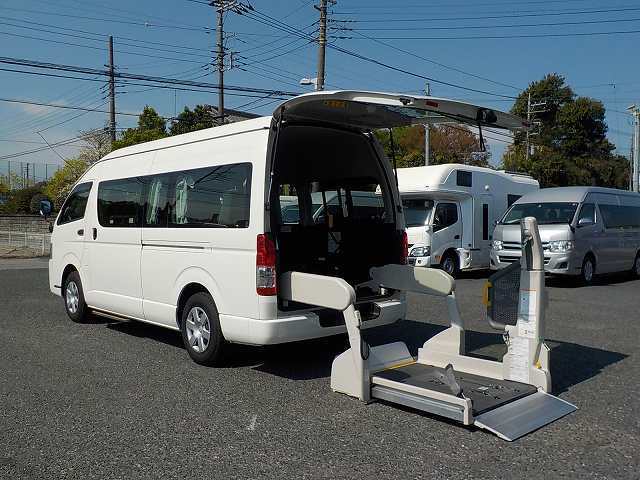 福祉車両　レンタカー　車椅子　リフト　ハイエース(1159)