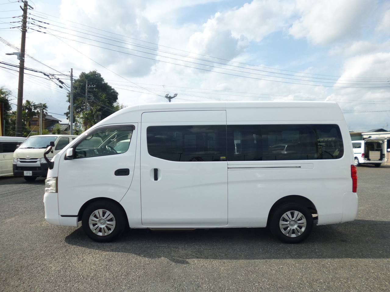 福祉車両　レンタカー　車椅子　リフト　キャラバン(1148)