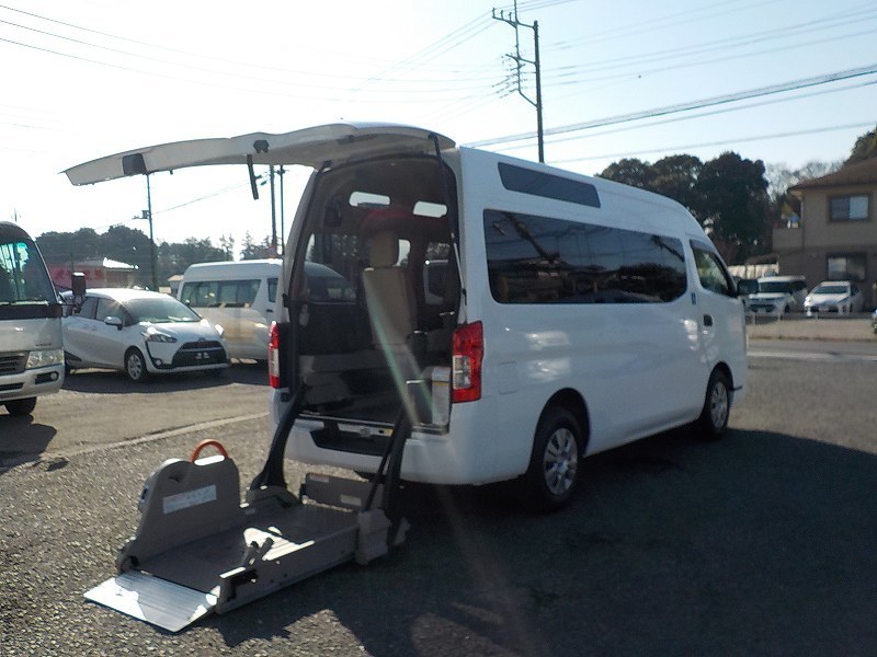 福祉車両　レンタカー　車椅子　リフト　キャラバン(1148)