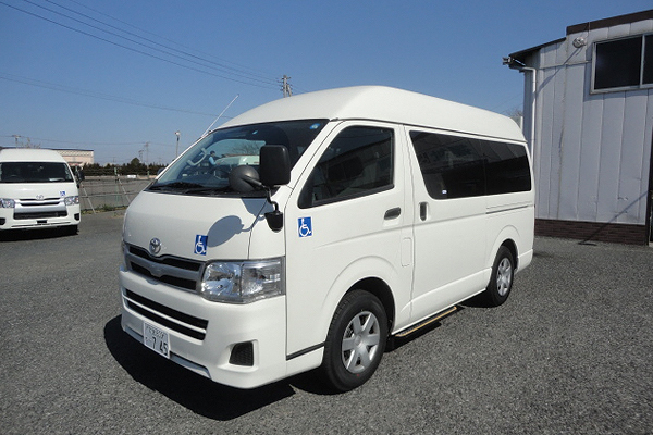 福祉車両　レンタカー　車椅子　リフト　ハイエース(745)