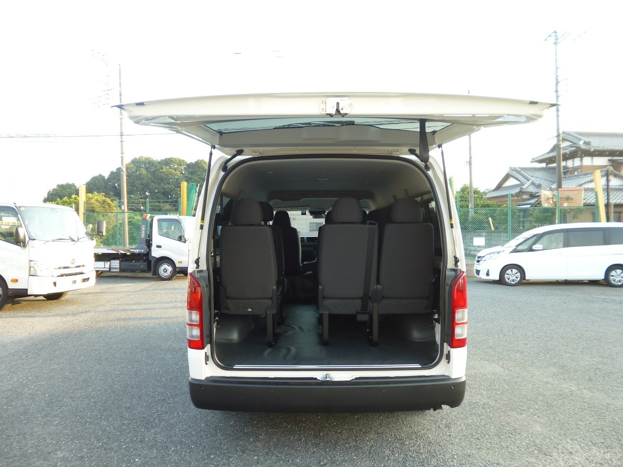 ワゴン車 1BOX レンタカー 10人乗り ハイエース(3073)