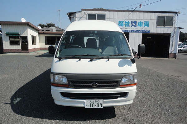 福祉車両　レンタカー　車椅子　リフト　ハイエース(1009)