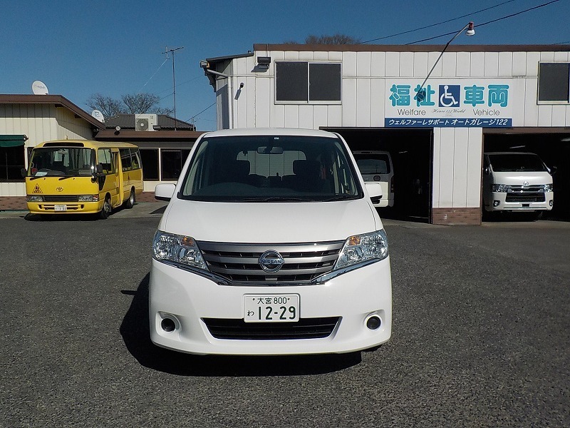 福祉車両　レンタカー　車椅子　リフト　セレナ(1229)