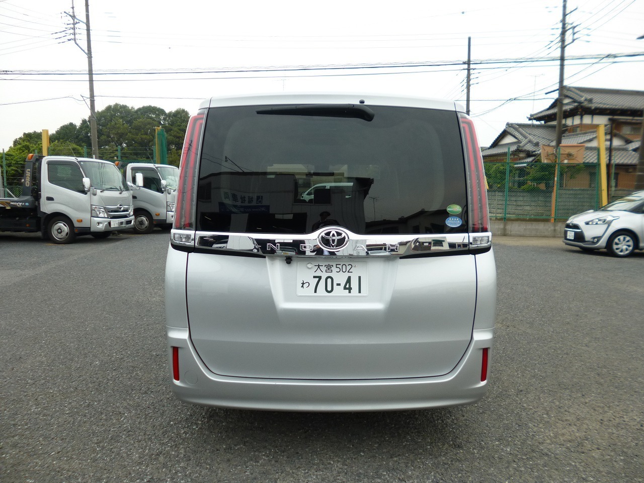 ワゴン車 1BOX レンタカー 8人乗り VOXY(2448)