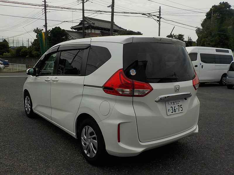 ワゴン車 1BOX レンタカー 7人乗り フリード(3675)