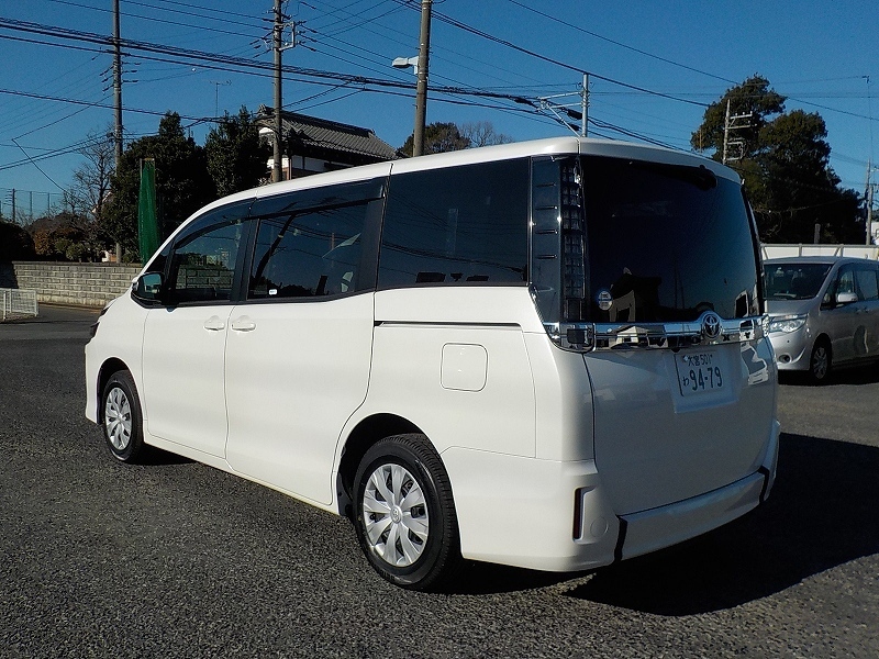 福祉車両 レンタカー 車椅子スロープ ミニバン ノア(7857)