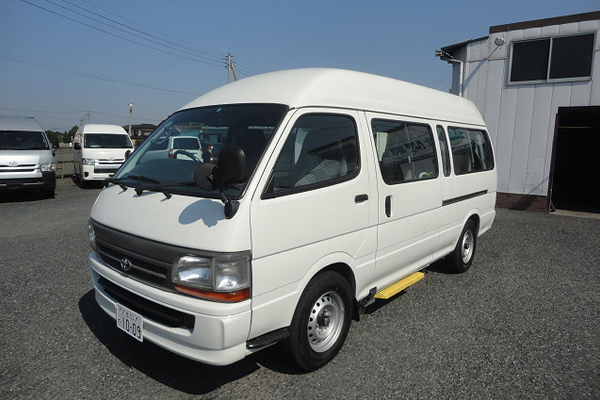 福祉車両　レンタカー　車椅子　リフト　ハイエース(1009)