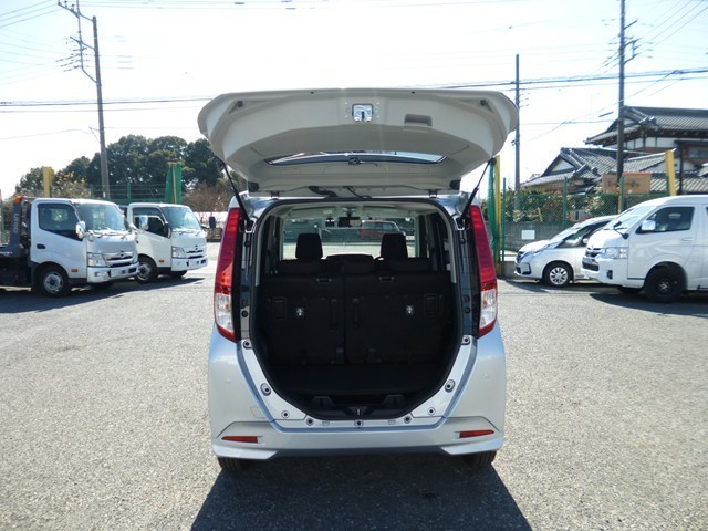 ルーミー レンタカー コンパクトカー(8312)