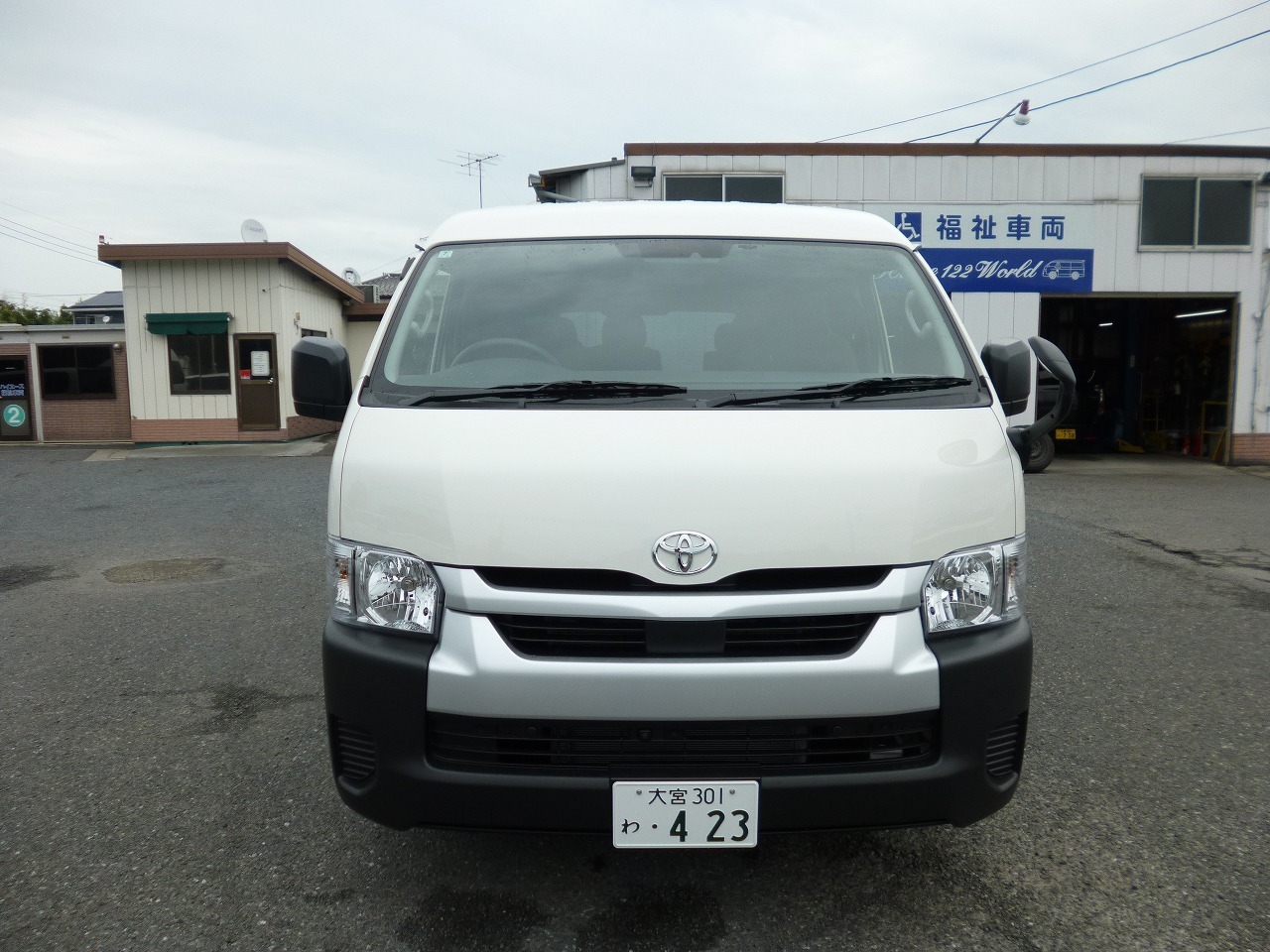 ワゴン車 1BOX レンタカー 10人乗り ハイエース(164)