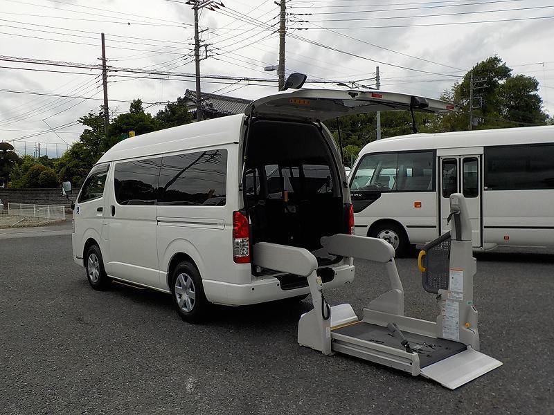 福祉車両　レンタカー　車椅子　リフト　レジアスエース(937)