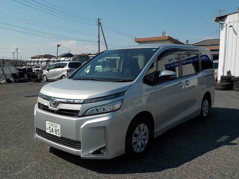ワゴン車 1BOX レンタカー 8人乗り VOXY(2448)