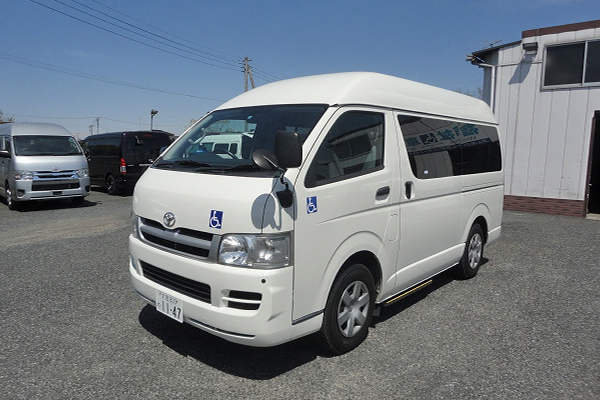 福祉車両　レンタカー　車椅子　リフト　ハイエース(1147)