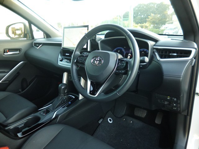 SUV車　レンタカー 5人乗り ハリアー(4998)