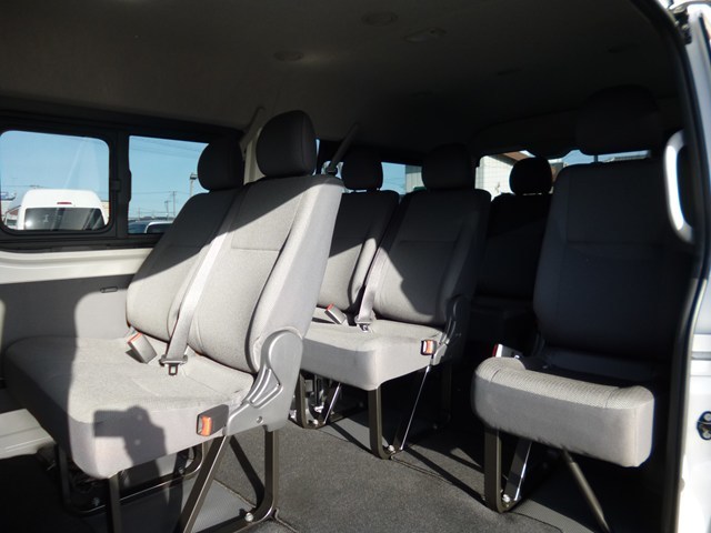 ワゴン車 1BOX レンタカー 10人乗り ハイエース(461)