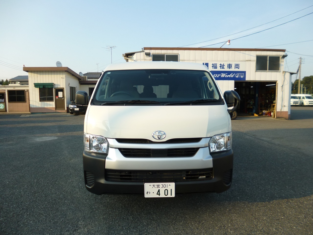 ワゴン車 1BOX レンタカー 10人乗り ハイエース(164)