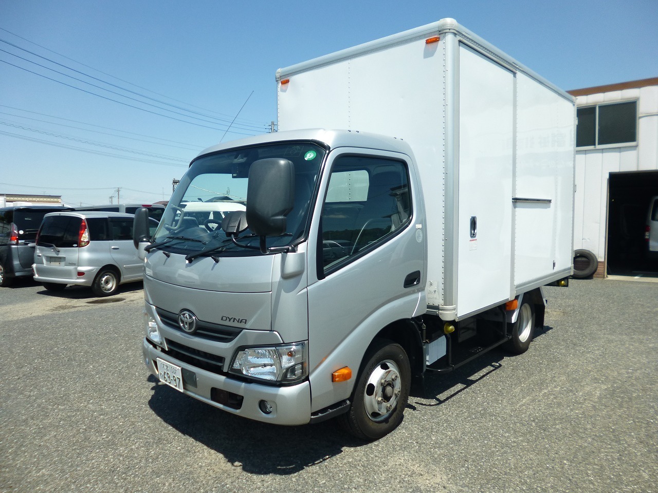 トラック レンタカー ダイナ　2トン(4760)