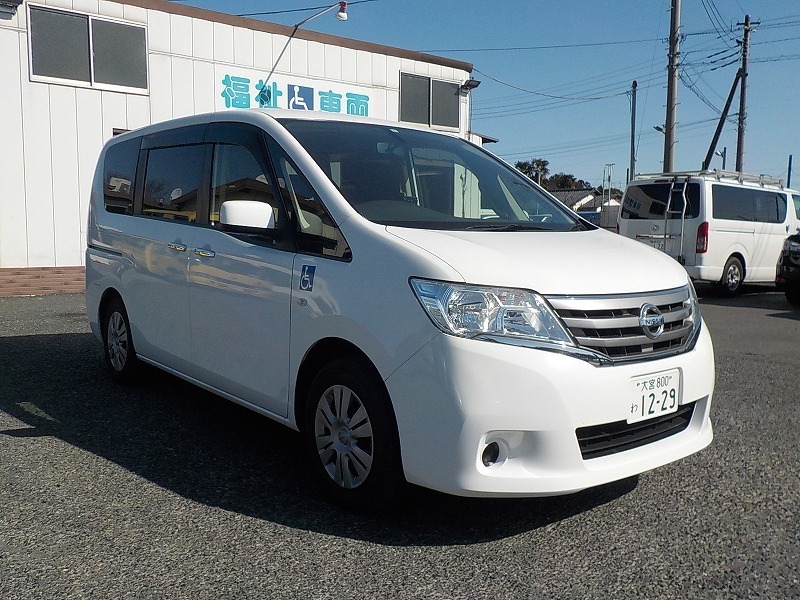 福祉車両　レンタカー　車椅子　リフト　セレナ(1229)