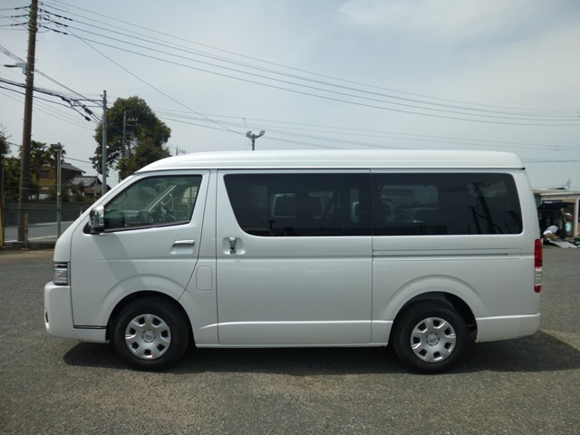 ワゴン車 1BOX レンタカー 10人乗り ハイエース(1023)