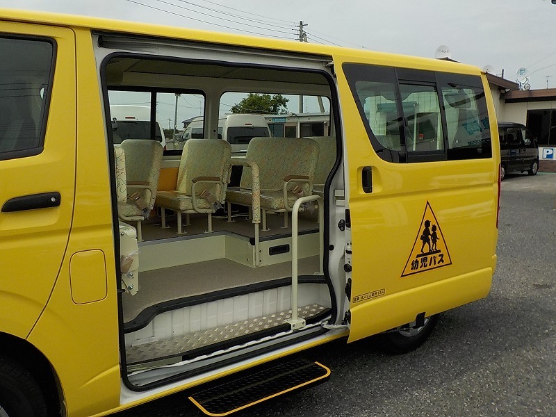 幼稚園バス・幼児バス レンタカー 普通免許 ハイエース(5602)
