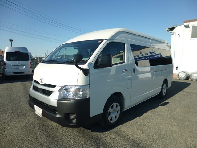 マイクロバスレンタカー ハイエースコミューター 14人乗り(367) 