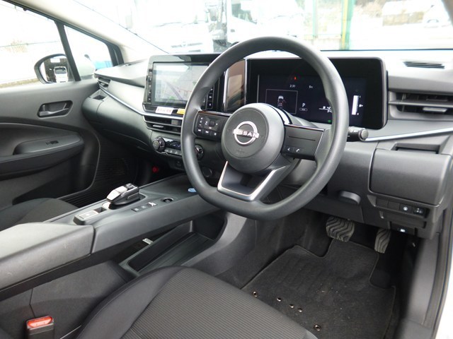 コンパクトカー レンタカー ノート(8203)