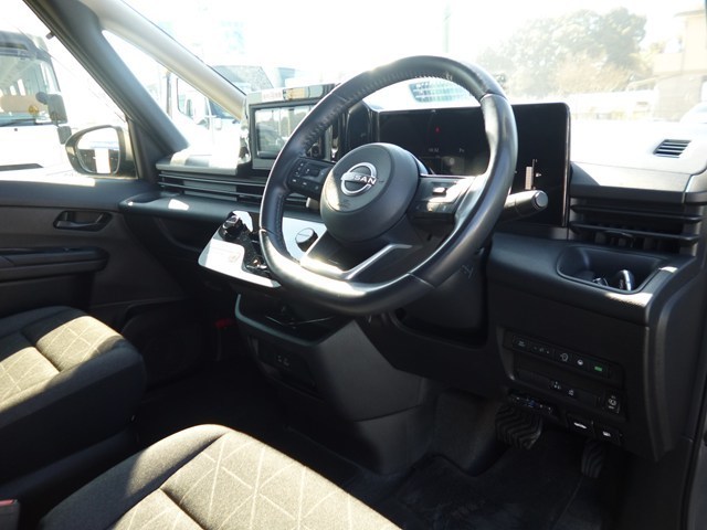 ワゴン車 1BOX レンタカー 8人乗り セレナ(8221)