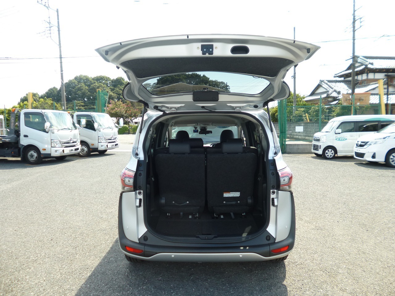 ステーションワゴン 1BOX レンタカー 8人乗り ウィッシュ(2363)