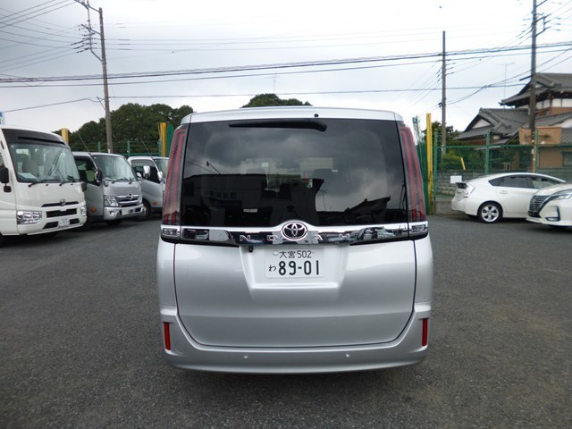 ワゴン車 1BOX レンタカー 8人乗り ノア(8386)