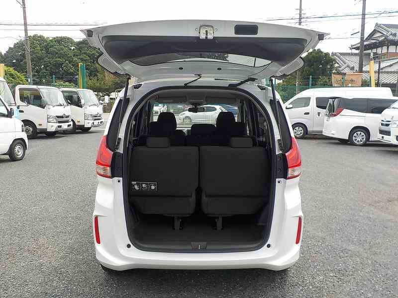 ワゴン車 1BOX レンタカー 7人乗り フリード(3675)