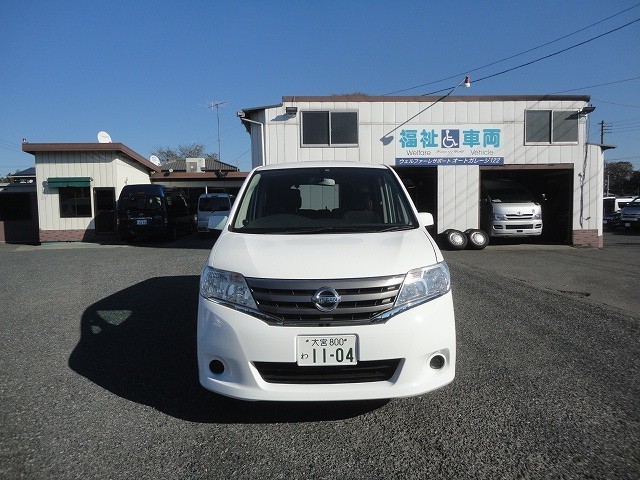 福祉車両　レンタカー　車椅子　リフト　セレナ(1104)