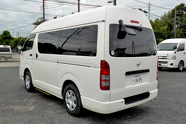 福祉車両　レンタカー　車椅子　リフト　ハイエース(1405)