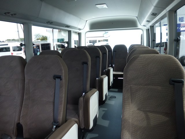 マイクロバス レンタカー トヨタコースター 29人乗り(632)