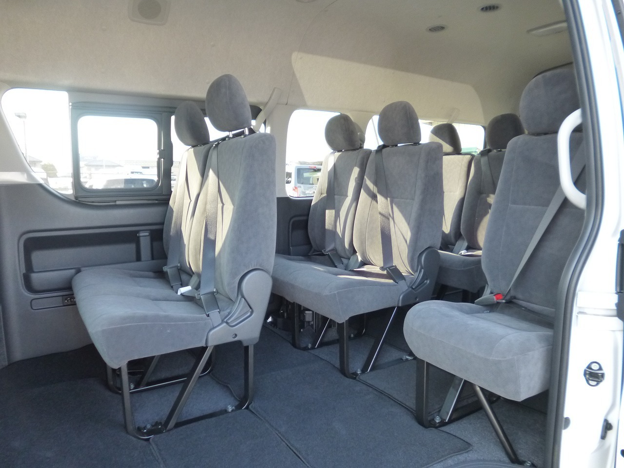 ワゴン車 1BOX レンタカー 10人乗り ハイエース(5120)