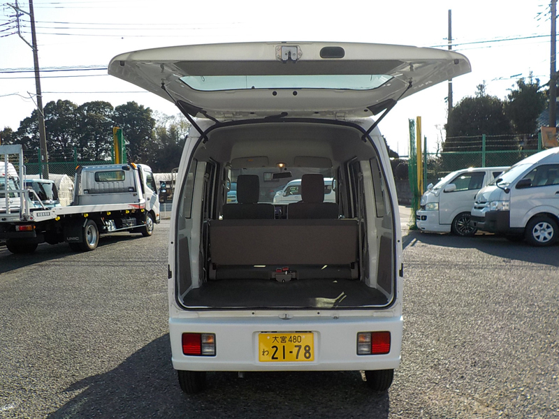 軽自動車 バン レンタカー NV100(2178)