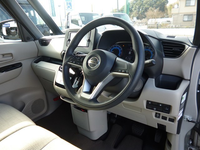 軽自動車 レンタカー ルークス(8356)