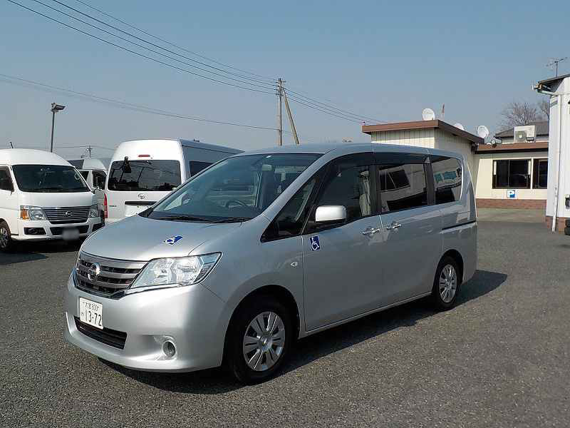 福祉車両　レンタカー　車椅子　リフト　セレナ(1372)