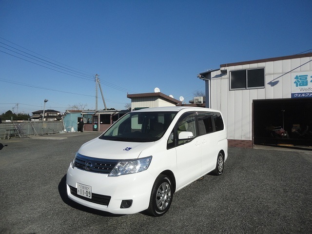 福祉車両　レンタカー　車椅子　リフト　セレナ(1109)