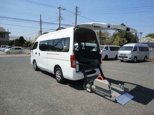 福祉車両　レンタカー　車椅子　リフト　キャラバン(1148)