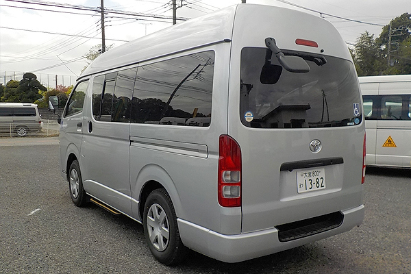 福祉車両　レンタカー　車椅子　リフト　ハイエース(1382)