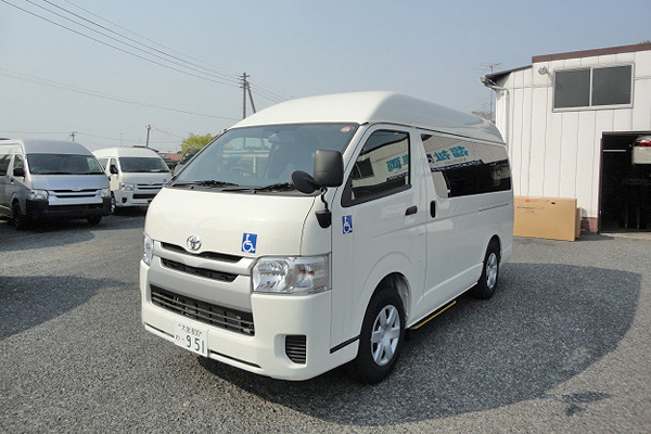 福祉車両　レンタカー　車椅子　リフト　レジアスエース(937)