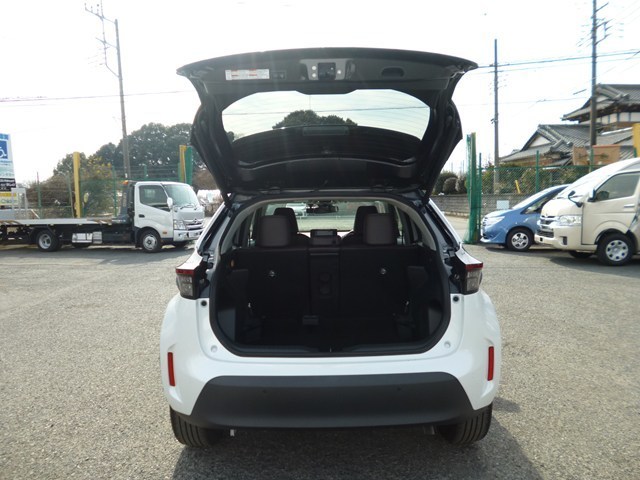 SUV車　レンタカー 5人乗り ヤリスクロス(866)