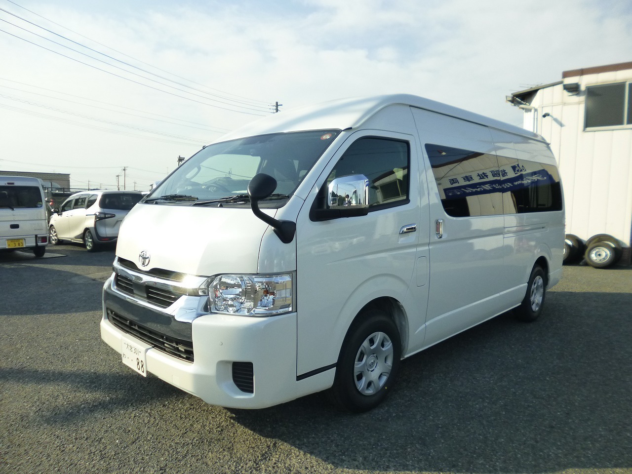 ワゴン車 1BOX レンタカー 10人乗り ハイエース(5120)
