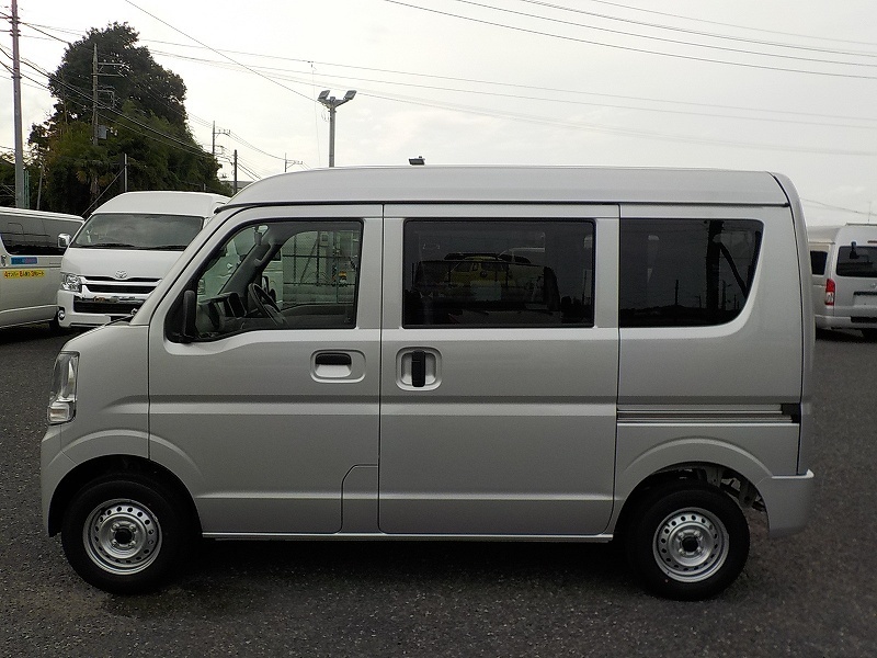 軽自動車 バン レンタカー NV100(2178)