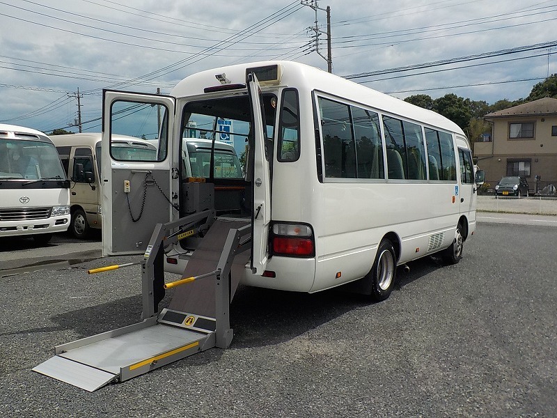 福祉車両　レンタカー　車椅子　リフト　キャラバン(1148)