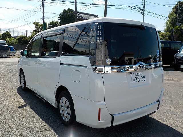 福祉車両 レンタカー 車椅子スロープ ミニバン ノア(7857)