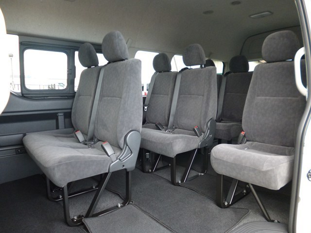 ワゴン車 1BOX レンタカー 10人乗り ハイエース(5120)