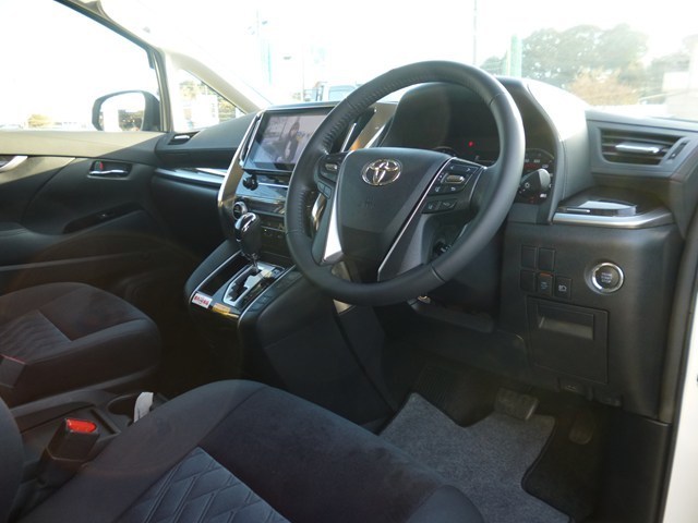 ワゴン車 1BOX レンタカー 7人乗り アルファード(674)