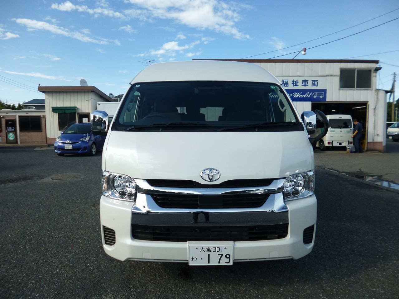 ワゴン車 1BOX レンタカー 10人乗り ハイエース(5120)