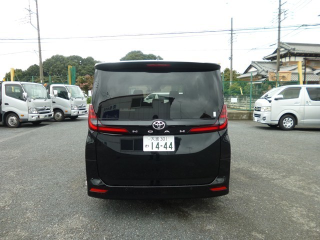 ワゴン車 1BOX レンタカー 8人乗り ノア　1444