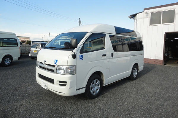 福祉車両　レンタカー　車椅子　リフト　ハイエース(1035)